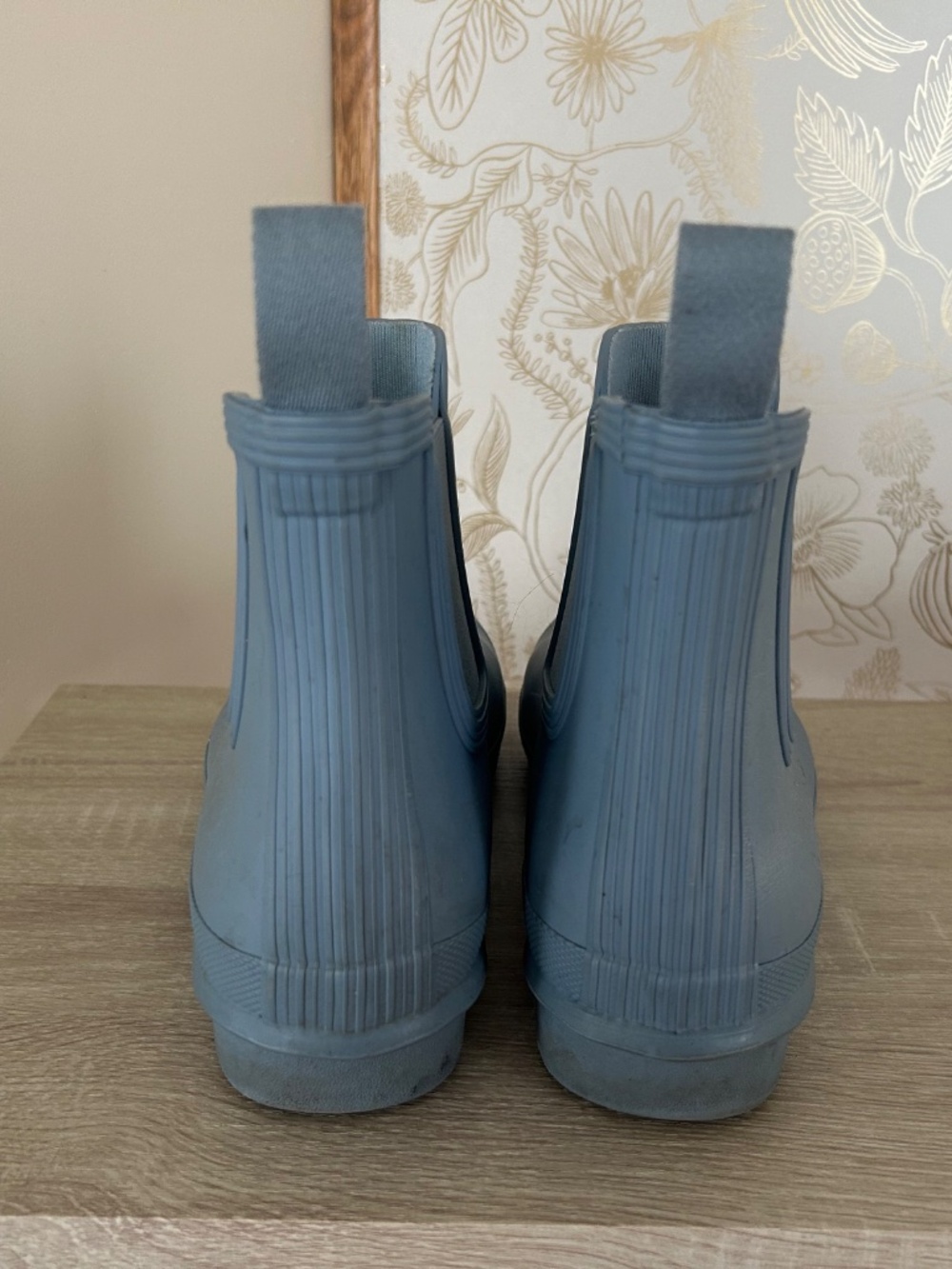 Hunter Women’s Short Rain Boots - Picture 3 of 9